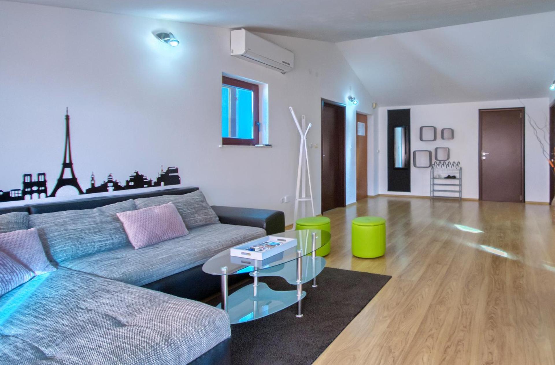 Large Specious Apartment Pula Exterior foto